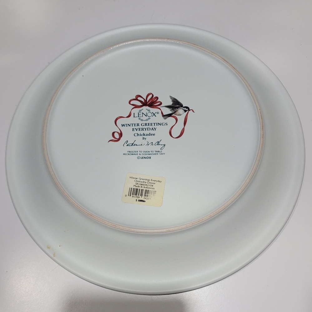 4 Lenox Pattern Winter Greetings Everyday Dinner Plates - Picture 4 of 9
